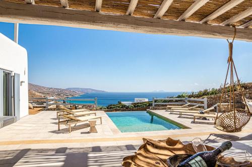 Villa Iakinthos by Mykonian Kazarte