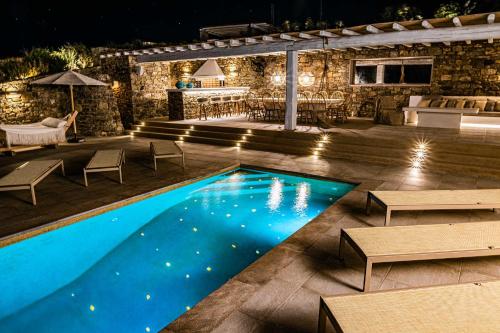 Villa Iakinthos by Mykonian Kazarte photo 3