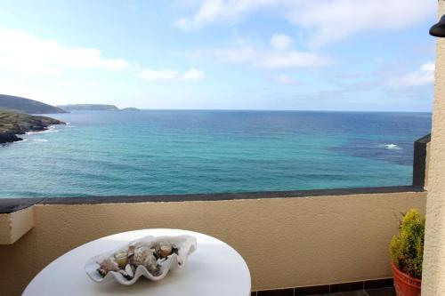 Elegant Apartment in Malpica with Sea View