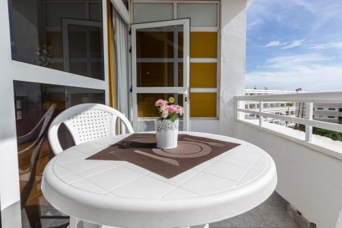 Seaview Friendly Holiday Home 6