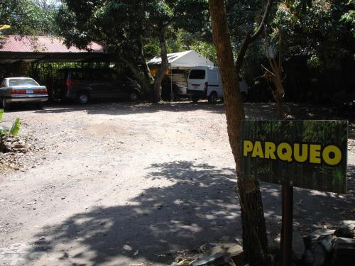 Kejiranan di persekitaran atau kejiranan dekat dengan rumah tamu ini