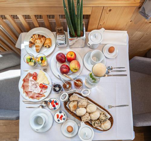 Jídlo v aparthotelu nebo okolí