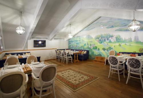 Restoran atau tempat lain untuk makan di Ladozhskaya Usadba