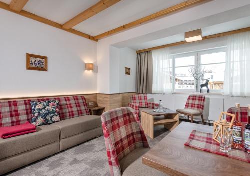 Ruang duduk di Apartments & Garni Alpenrose