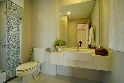 A bathroom at Sue homestay Ecopark