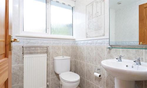Un baño de Stone Howe