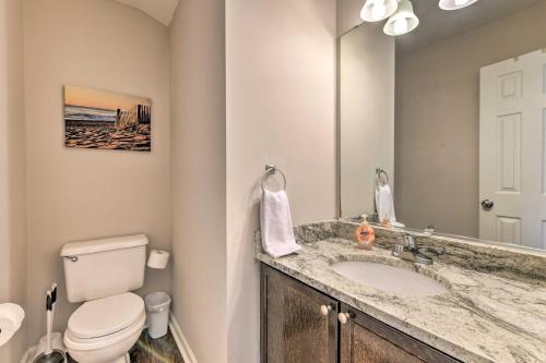 A bathroom at Updated Charlotte Home with Central AandC - Near UNCC