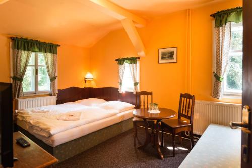 Postel nebo postele na pokoji v ubytování Hotel Diana