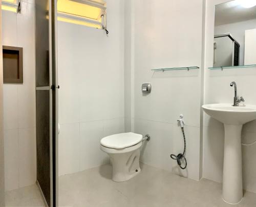 Et badeværelse på LOFT Av Brasil bem localizado e Economico com Wi-Fi