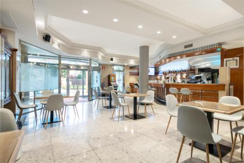 Restaurace v ubytování Hospedium Hotel Blu Loiu
