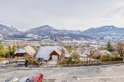 Nespecifikovaný výhled na hory nebo výhled na hory při pohledu z apartmánu