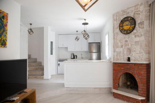 Dapur atau dapur kecil di Dadya Villa 2 - Villa with private pool - 750m distance to the beach