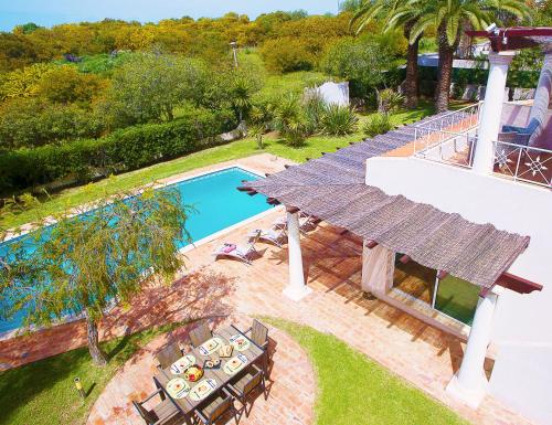 Villa Bogota - Moradia acolhedora com piscina aquecível e BBQ