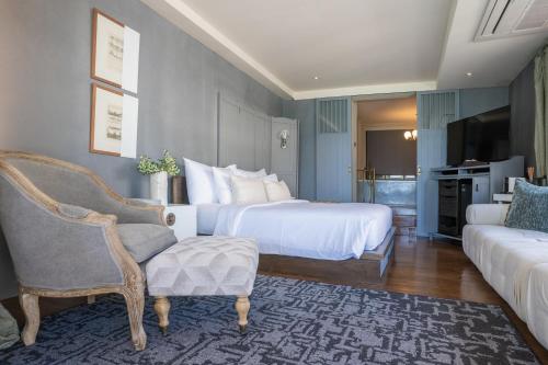 Gallery image of B House Samui in Bang Rak Beach