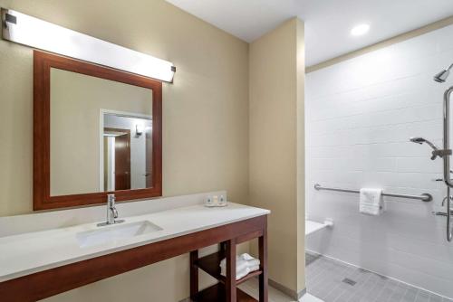 Foto de la galería de Comfort Inn & Suites en Winchester