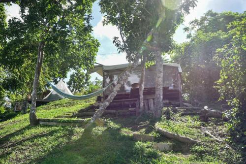 Taman di luar Camping para dos - a escoger segun disponibilidad de caseta o cabaña