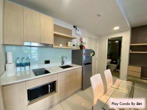 Kuchyň nebo kuchyňský kout v ubytování Play Condo Chiang mai MAYA