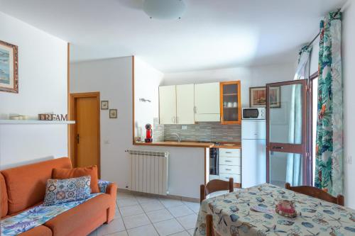 Gallery image of Elbaloves Appartaments Villa in Capoliveri
