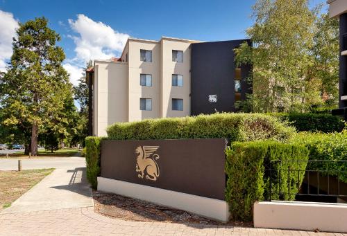 Κήπος έξω από το AAC Apartments - Griffin