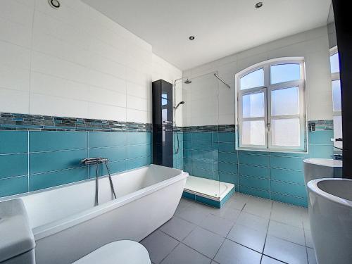 Ванная комната в La TOUR d'AVIGNON