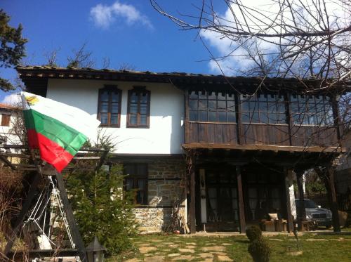 Το κτήριο όπου στεγάζεται  ο ξενώνας