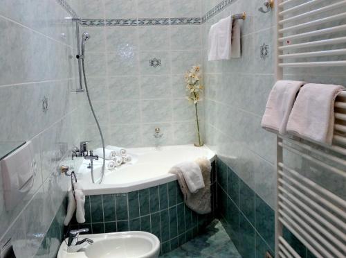 Ett badrum på Villa Elasan