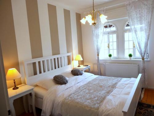 Ένα ή περισσότερα κρεβάτια σε δωμάτιο στο Villa Elasan