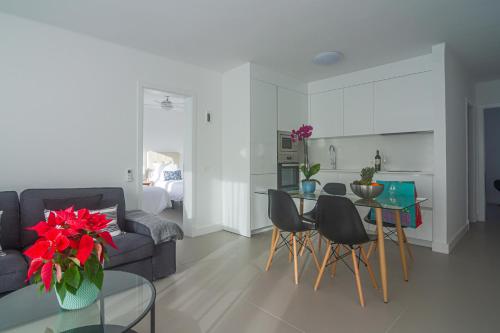 Rooms & Suites Princesa Mercedes - Puerto del Carmen, Lanzarote - Near the Beach