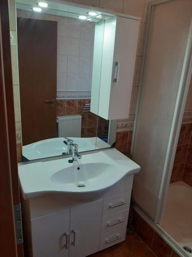 Bany a Elit Apartman