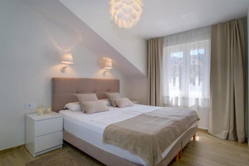Penthouse Design & Beach Ferienwohnung direkt am Meer mit unverbautem Blick über die Adria