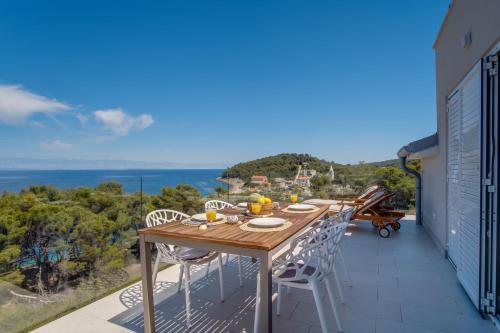 Penthouse Design & Beach Ferienwohnung direkt am Meer mit unverbautem Blick über die Adria