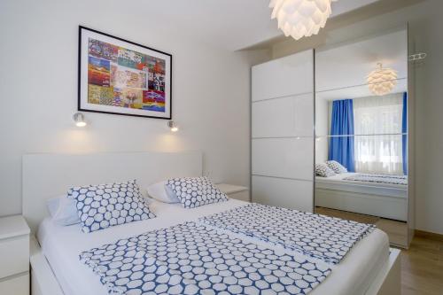 Penthouse Design & Beach Ferienwohnung direkt am Meer mit unverbautem Blick über die Adria