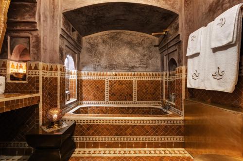 Ένα μπάνιο στο Riad Wow