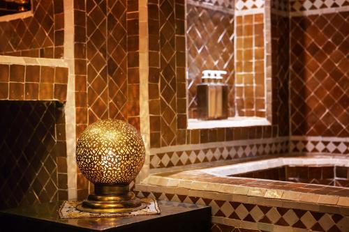 Ένα μπάνιο στο Riad Wow