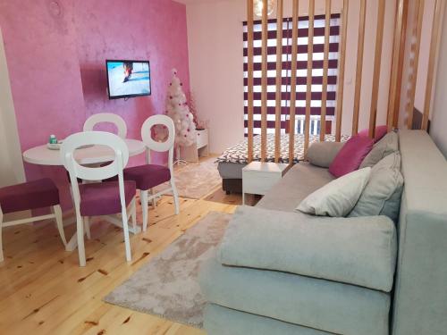Χώρος καθιστικού στο Apartmani Lotos