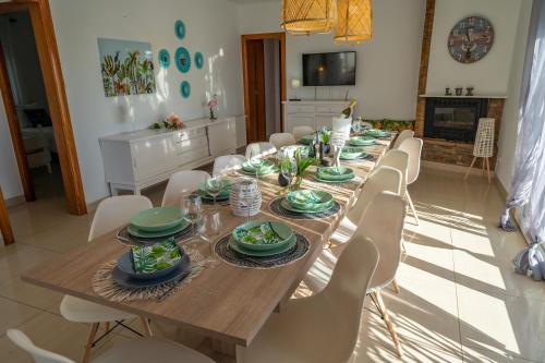 羅列特海岸的住宿－Villa Palm Beach Lux, Ideal Grupos con Aireacondicionado，相簿中的一張相片