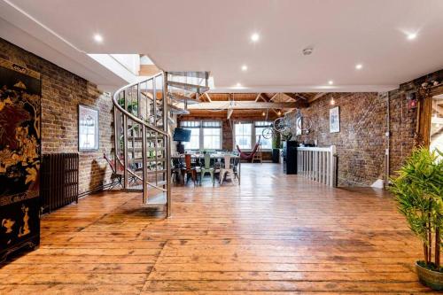 Penthouse Loft apartment with roof terrace Not for events or parties