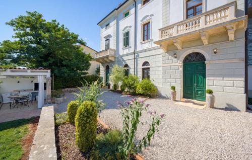Historical Villa Vigneri by Villas Holiday