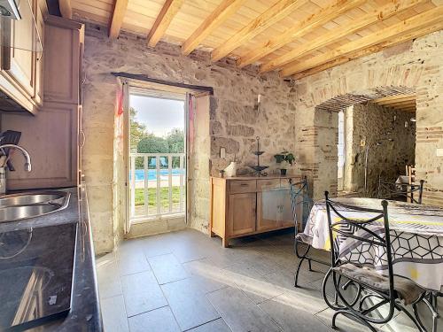 Afbeelding uit fotogalerij van GITES STE CATHERINE in Teyssode