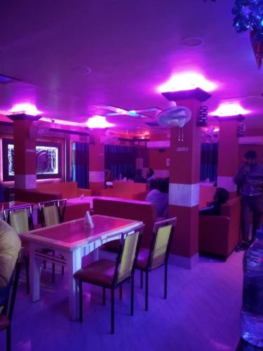 Φωτογραφία από το άλμπουμ του HOTEL INDRAPRASTHA σε Māldah