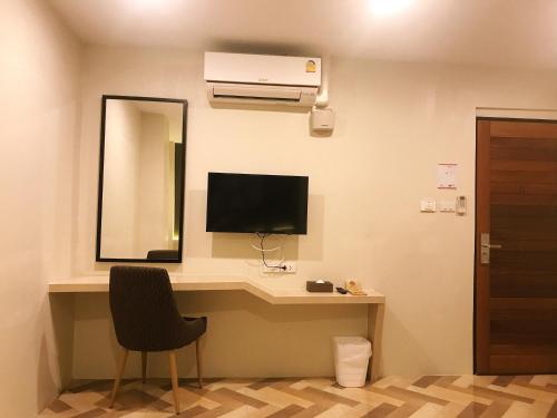 TV a/nebo společenská místnost v ubytování SJ Miracle Hotel