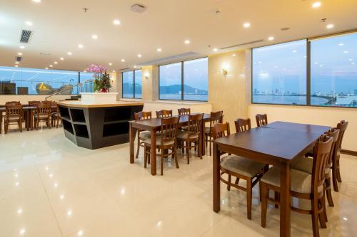 Un lugar para sentarse en Avenis Hotel