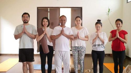 Επισκέπτες που μένουν στο Yogi Home Stay