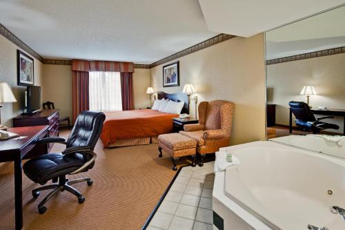 Gallery image of Country Inn & Suites by Radisson, Hot Springs, AR in Hot Springs