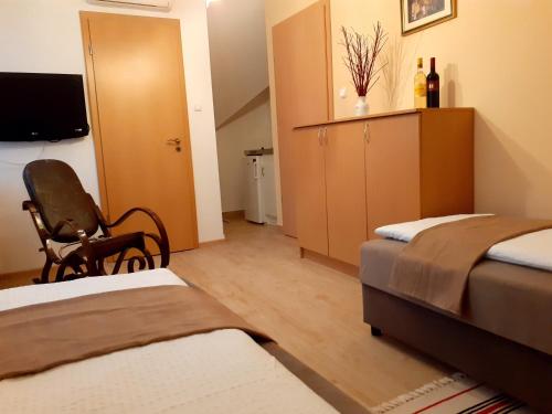 Pacsirta Vendégház 3394 Egerszalók, Pacsirta út 10. kép - 3