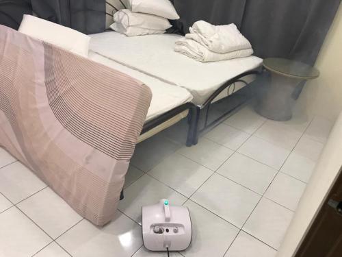 Postel nebo postele na pokoji v ubytování 1248 Cozy Home