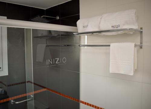 Bilik mandi di Inizio Hotel by Kube Mgmt