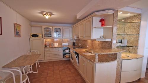 Appartement bord de mer et vue mer exceptionnelle, proche centre avec garage - Sainte-Maxime Villa Maxime