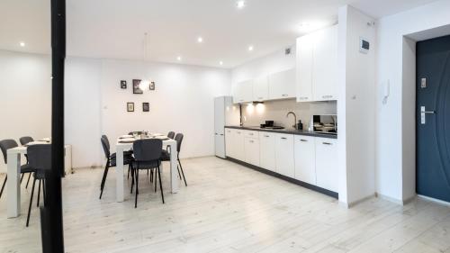 Kuchyňa alebo kuchynka v ubytovaní Super Central Apartment Sienna street
