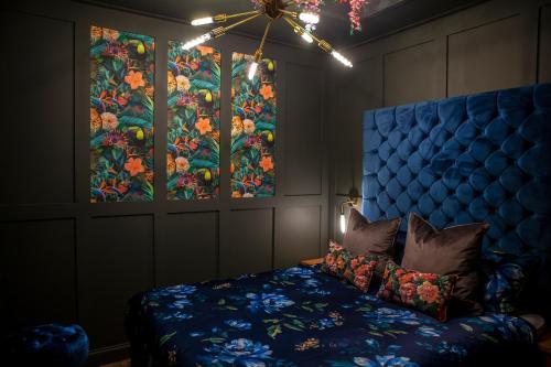 The Orchid by Copper & Blossom